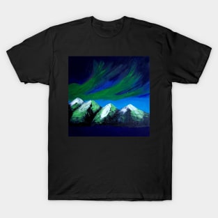 An Aurora borealis sky with beautiful snow capped mountains winter T-Shirt